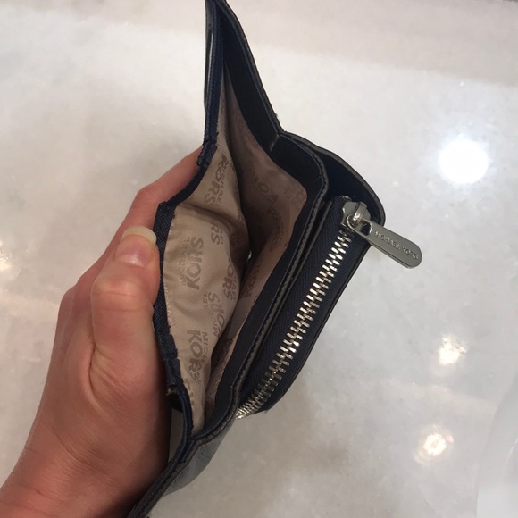 Navy Blue Leather Michael Kors Wallet - Picture 5 of 7